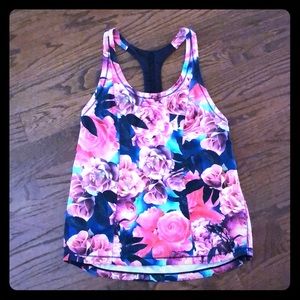 Lululemon tank
